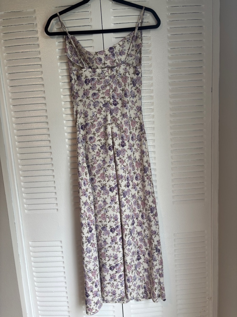 Romantic Floral Midi Dress – Size S| Soft Lavender Print - Picture 6 of 9
